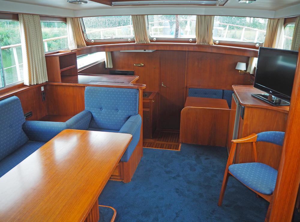 Salon, Innenausstattung